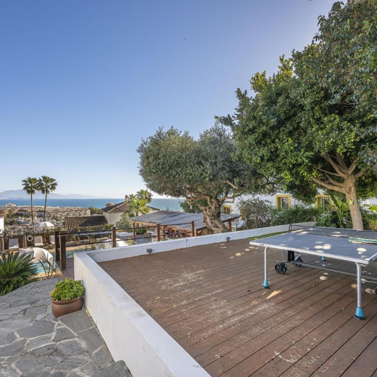 Stunning 5-Bed Villa with Private Pool - Villa - 81