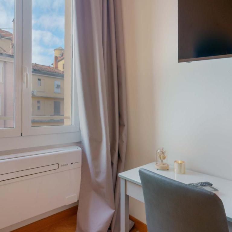 Le Suites dell'Edera - Historic Palace with Old Town Views - Camera Matrimoniale Deluxe - 10