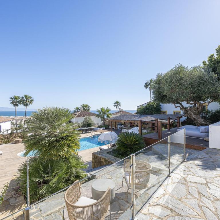Stunning 5-Bed Villa with Private Pool - Villa - 83