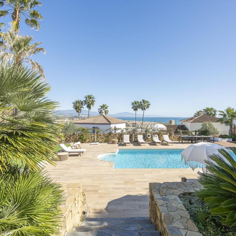 Stunning 5-Bed Villa with Private Pool - Villa - 89