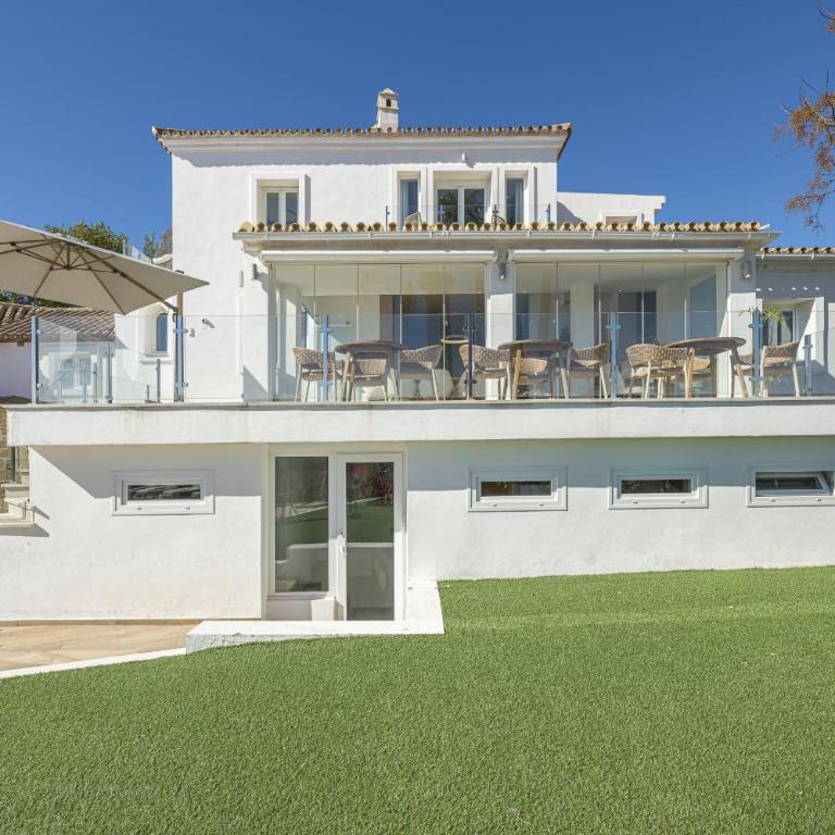 Stunning 5-Bed Villa with Private Pool - Villa - 96