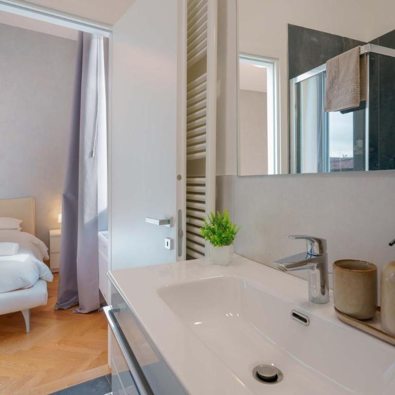 Le Suites dell'Edera - Historic Palace with Old Town Views - Camera King Deluxe - 13