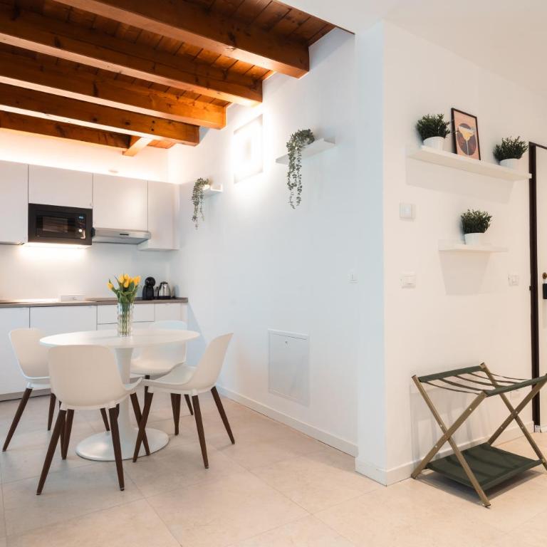 Romantic Vibes Verona - Monolocale King con Divano-Letto - 6