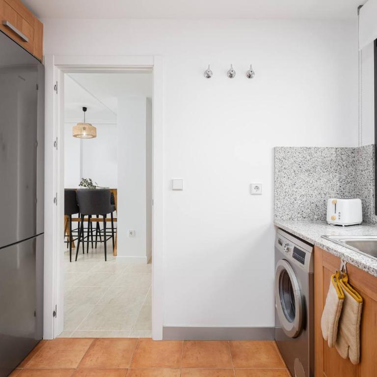 Duplex Penthouse in Sunset Golf Estepona with pool - SUNSET GOLF 12 - Apartamento de 1 dormitorio con vistas al mar - 7