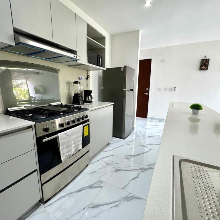 OM03 Beautiful 2 bedroom apartment in Cancun - Two-Bedroom Apartment - 9