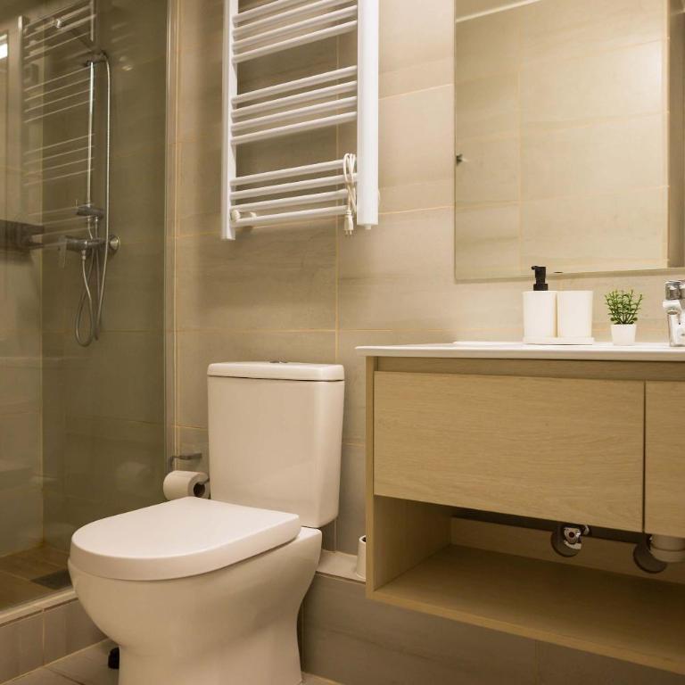 Urban Getaway Stylish 2BR Apartment in Providencia - Apartment - 10