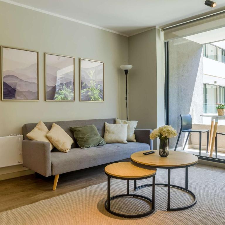 Urban Getaway Stylish 2BR Apartment in Providencia - Apartment - 13