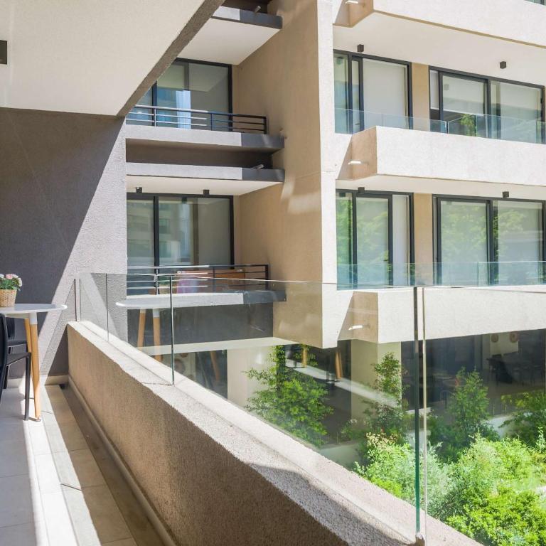 Urban Getaway Stylish 2BR Apartment in Providencia - Apartment - 22