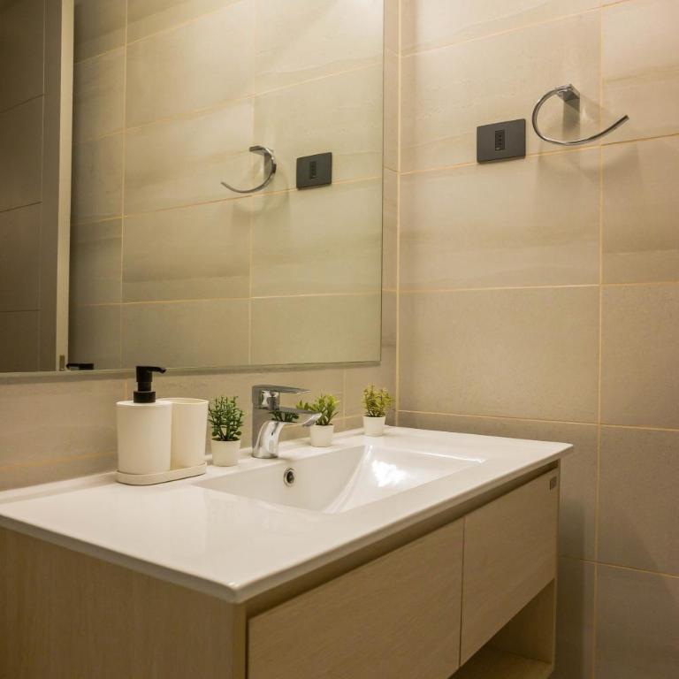 Urban Getaway Stylish 2BR Apartment in Providencia - Apartment - 28
