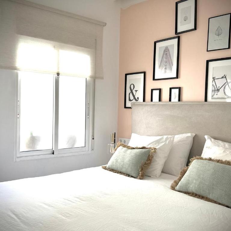 Valencia Beach Escape - 4 Min Walk to Beach - Three-Bedroom Apartment - 8
