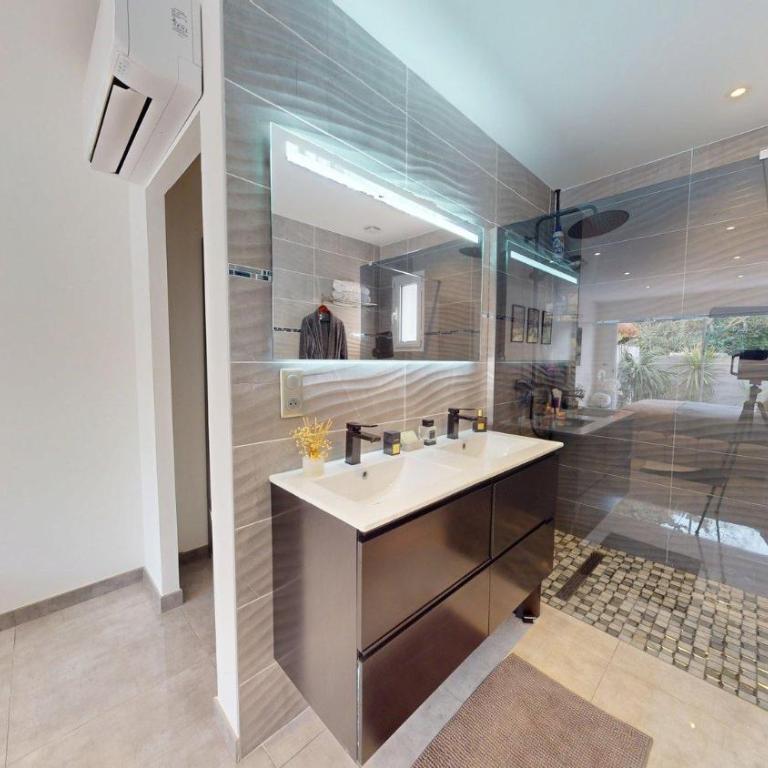 Villa climatisée avec piscine privée et 3 suites parentales Plage à 10 min à pied - Villa con 3 Camere da Letto - 16
