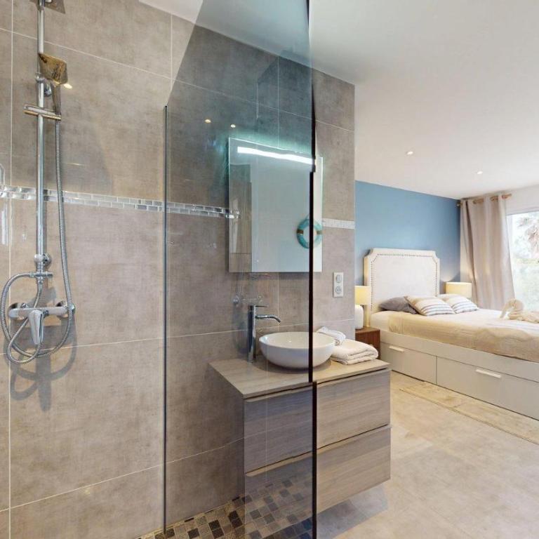 Villa climatisée avec piscine privée et 3 suites parentales Plage à 10 min à pied - Villa con 3 Camere da Letto - 19