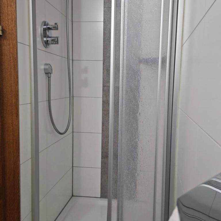 Hotel Garni Schieferle - Comfort Doppelzimmer mit Balkon - 6