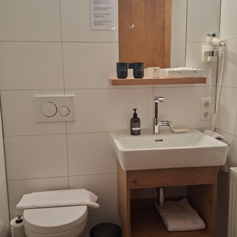 Hotel Garni Schieferle - Comfort Doppelzimmer mit Balkon - 7