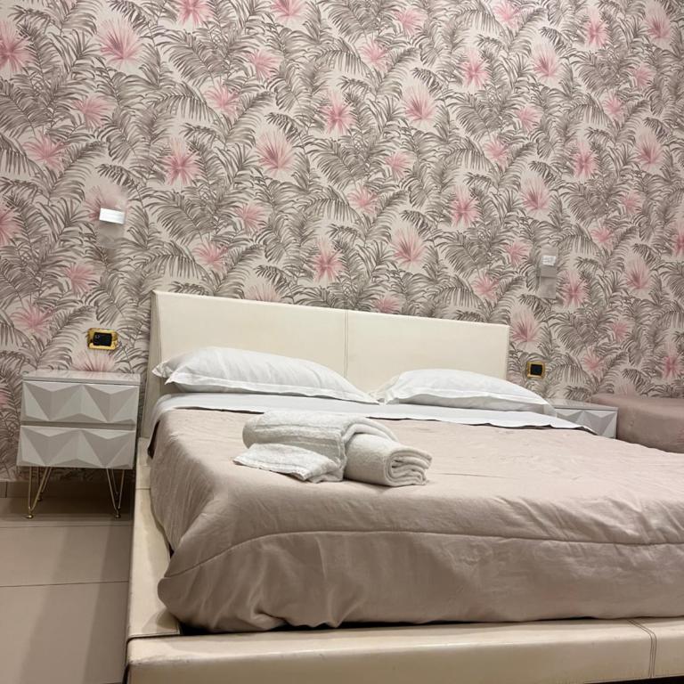 Hotels Int&rnational Napoli - Camera Tripla - 25