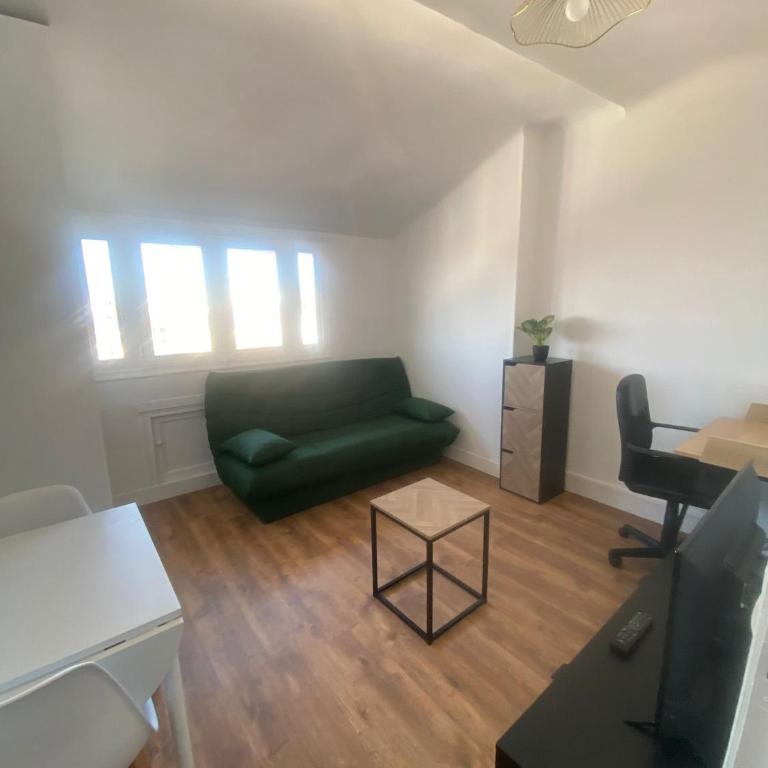Le Petit Havre De Joie - One-Bedroom Apartment - 3