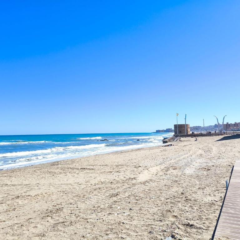 Sun and beach in La Mata - Apartamento - 2