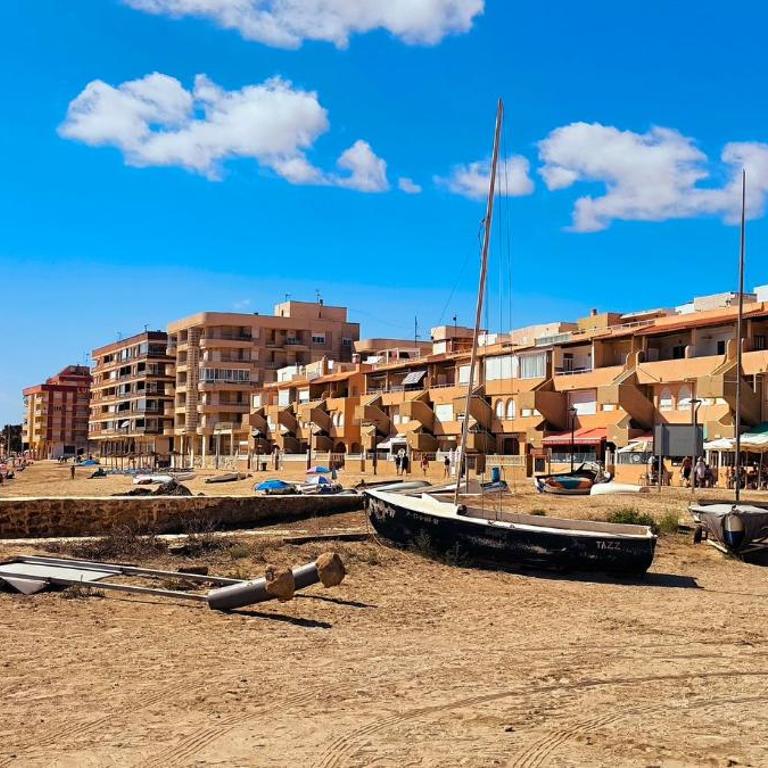 Sun and beach in La Mata - Apartamento - 13