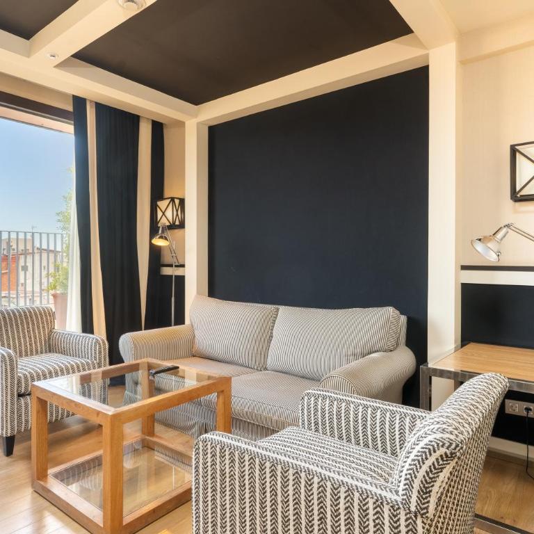Europark - Suite with City View - 4