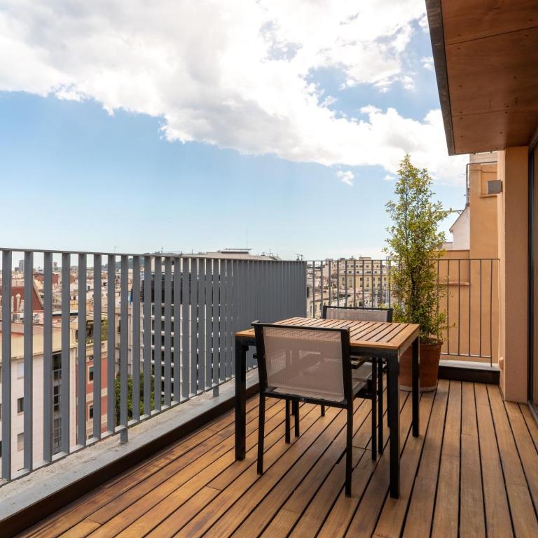 Europark - Suite with City View - 6