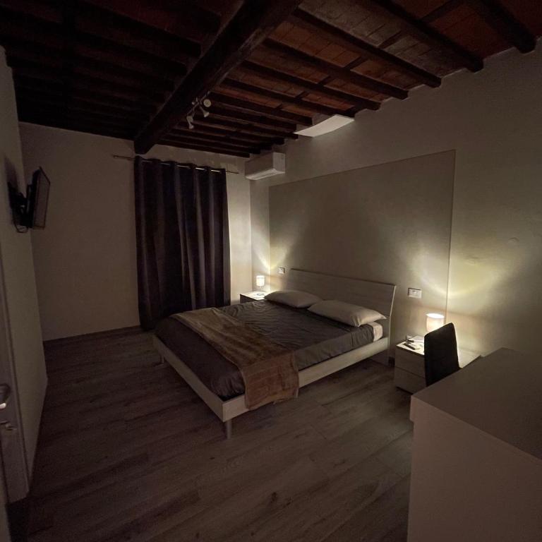 Rent room Iacopo - Camera Matrimoniale con Bagno Privato - 4