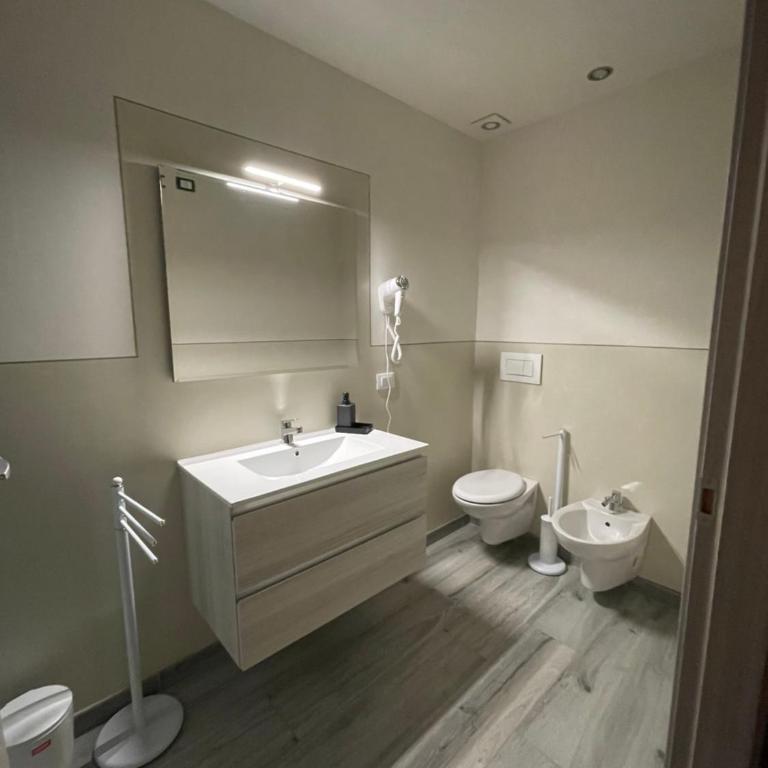 Rent room Iacopo - Camera Tripla con Bagno Privato - 4