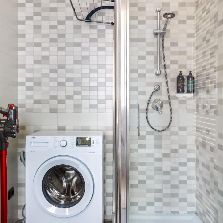 Hostdomus - Palazzo Stupino - Appartamento con 1 Camera da Letto - 12
