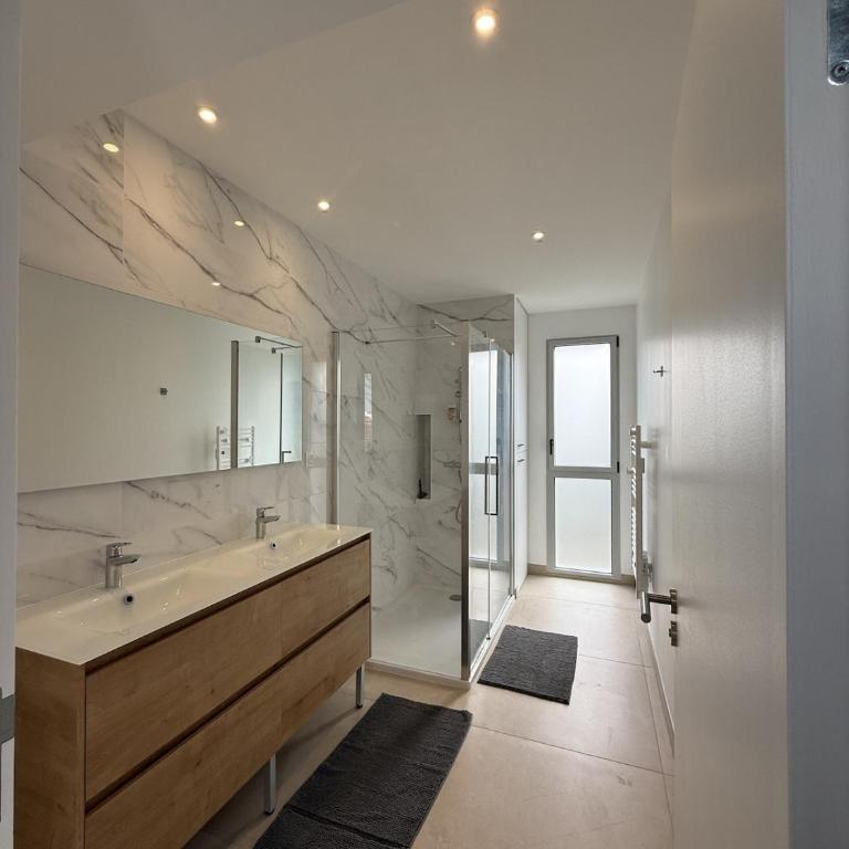 Appartement avec terrasse - Proche mer et centre - Appartement 2 Chambres - 21