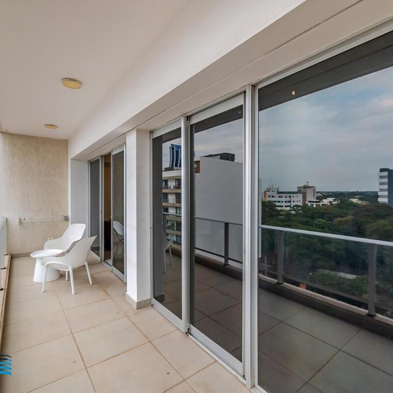Amplio depto de un dormitorio a 20 metros del Shopping del Sol - One-Bedroom Apartment - 16