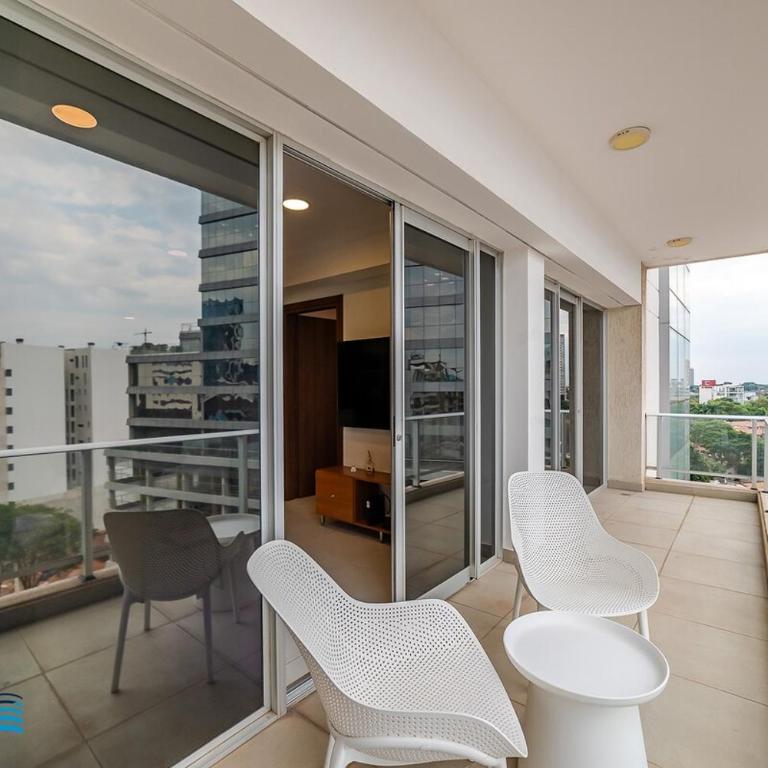 Amplio depto de un dormitorio a 20 metros del Shopping del Sol - One-Bedroom Apartment - 18