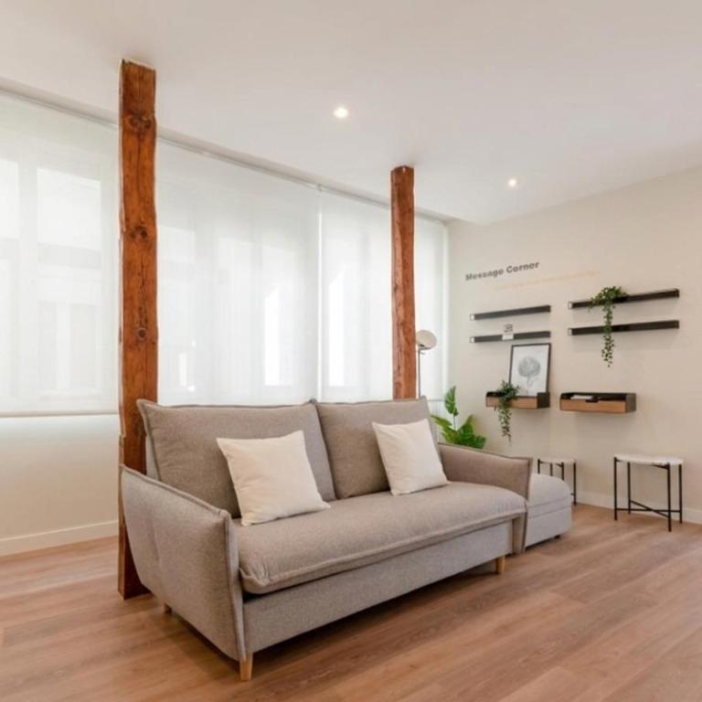 Refurbished and bright-Pool-1Bed 1Bath-Chueca - Apartamento de 1 dormitorio - 1