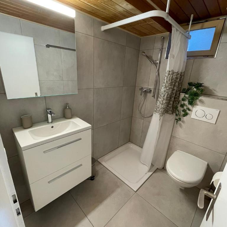 Gemütliche 3,5 Zimmer Wohnung - Apartment mit 2 Schlafzimmern - 2
