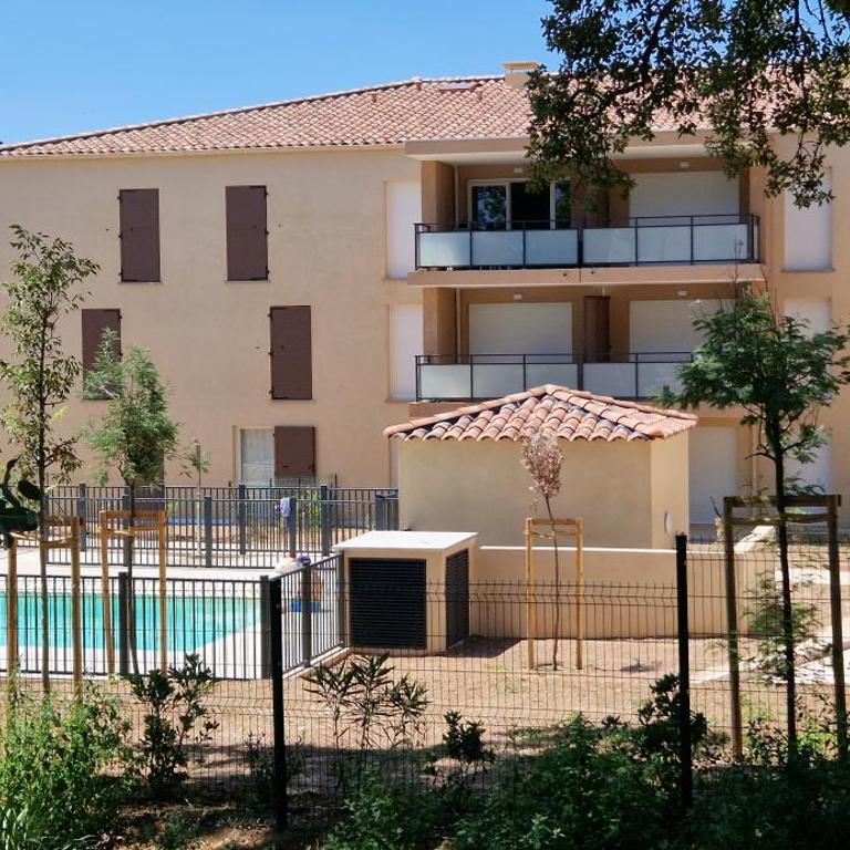 T2 classé 3 étoiles dans résidence neuve avec piscine - One-Bedroom Apartment - 2