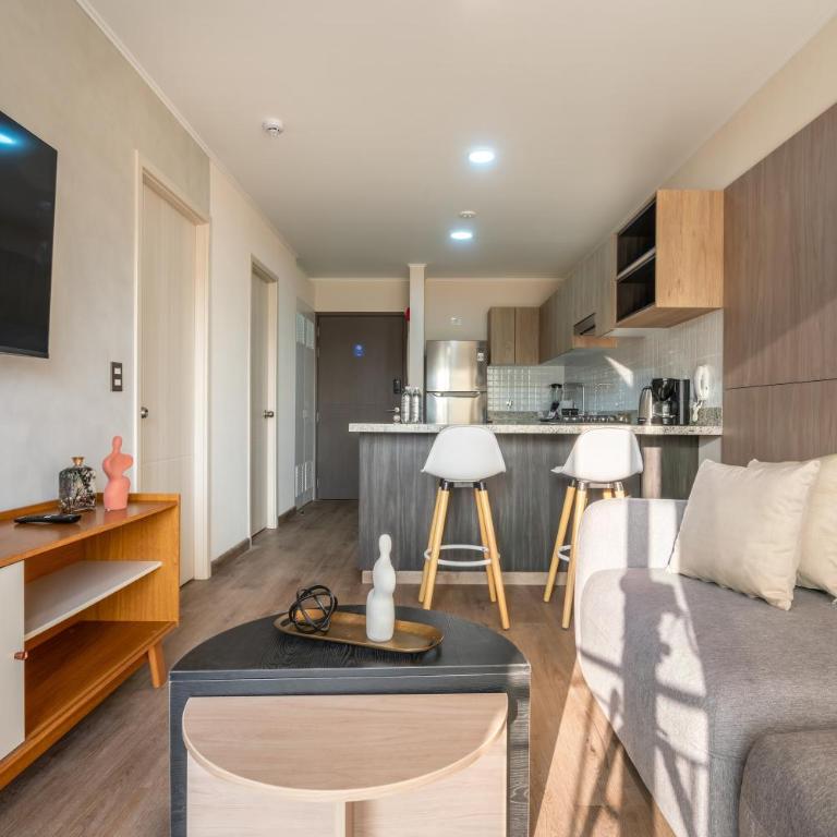 Miraflores Modern Apartments Benavides by Geko - One-Bedroom Apartment with Balcony - 3