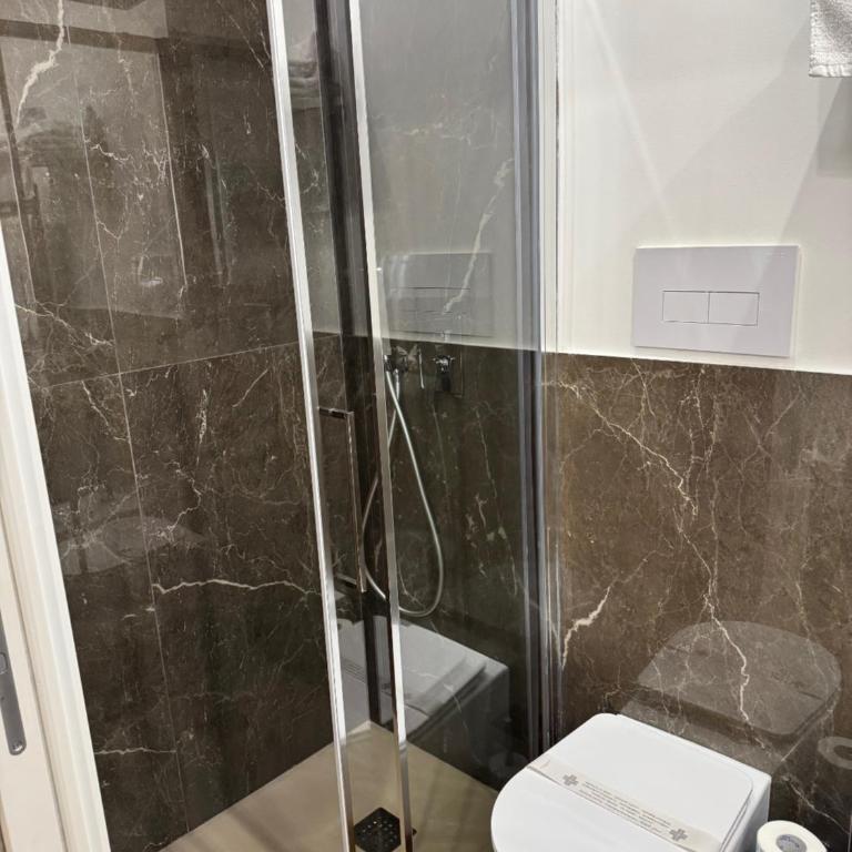 Villareale47 Luxury Suites & Rooms - Camera Matrimoniale con Bagno Privato - 5