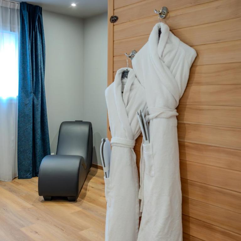 Tulip Inn Honfleur Residence & Spa - Suite Lit King-Size Deluxe (Annexe) - 10