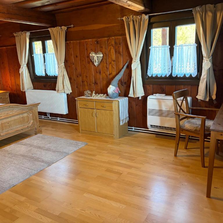 Uriges Bauernhaus mit Blick auf Graz - Chalet - 32