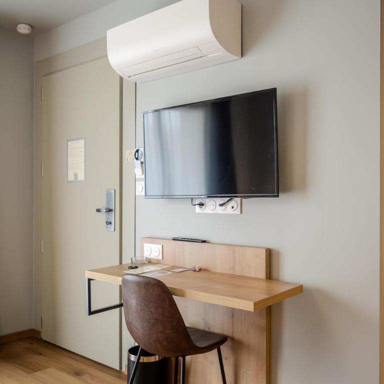 Tulip Inn Honfleur Residence & Spa - Studio Lit King-Size - Vue sur Jardin (Annexe) - 10
