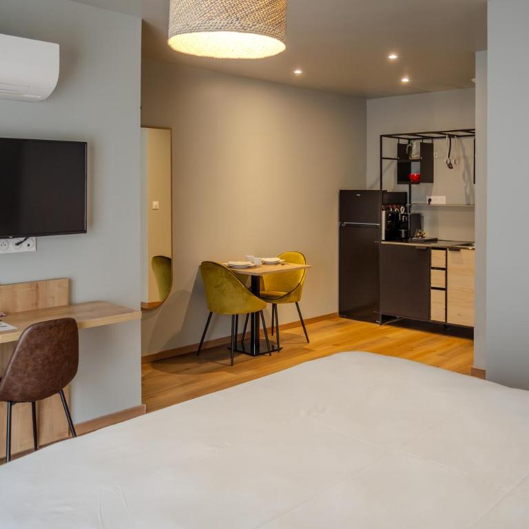 Tulip Inn Honfleur Residence & Spa - Studio Lit King-Size - Vue sur Jardin (Annexe) - 11