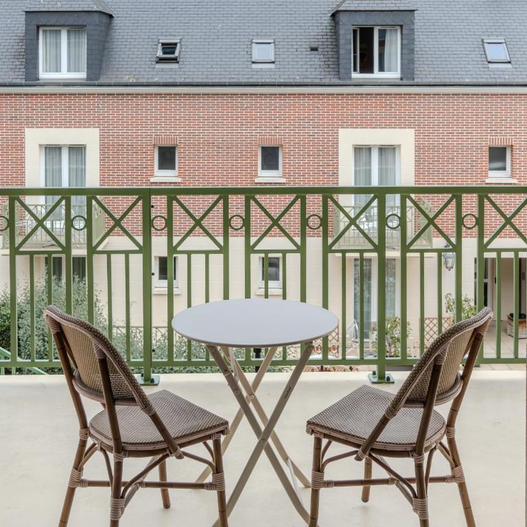 Tulip Inn Honfleur Residence & Spa - Studio Lit King-Size - Vue sur Jardin (Annexe) - 12