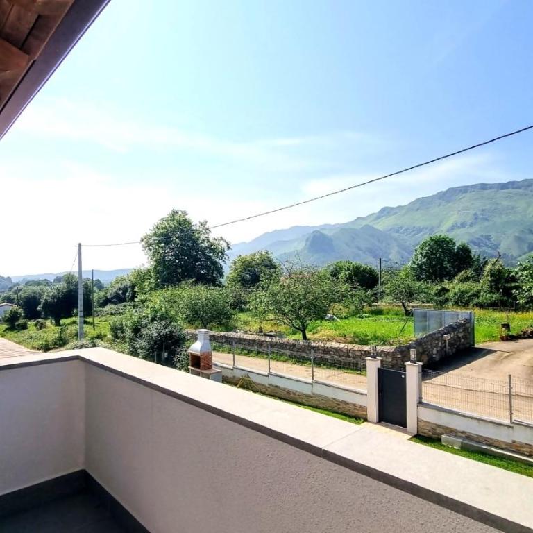 Casa Llanes con Jardín y Vistas – Mar y Cuera - Three-Bedroom Villa - 36