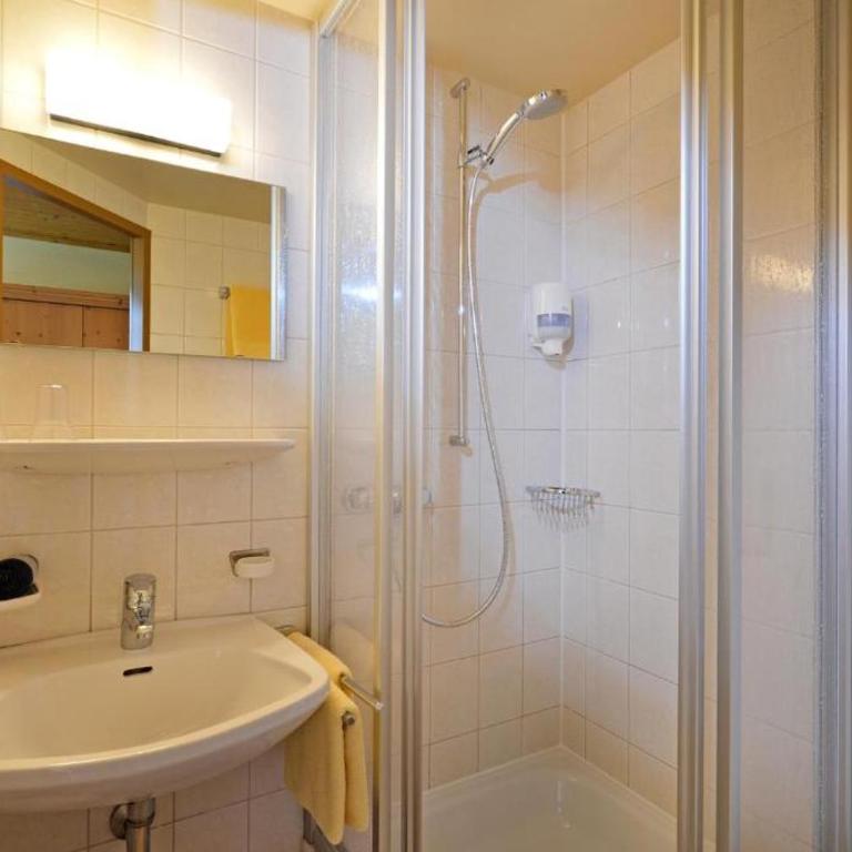 Berggasthof Bärnstatt - Standard Doppelzimmer - 2
