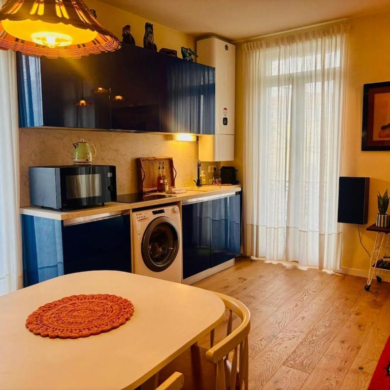 Vallauris T2 Atypique aux Halles, Clim, Wifi - Apartamento de 1 dormitorio - 11