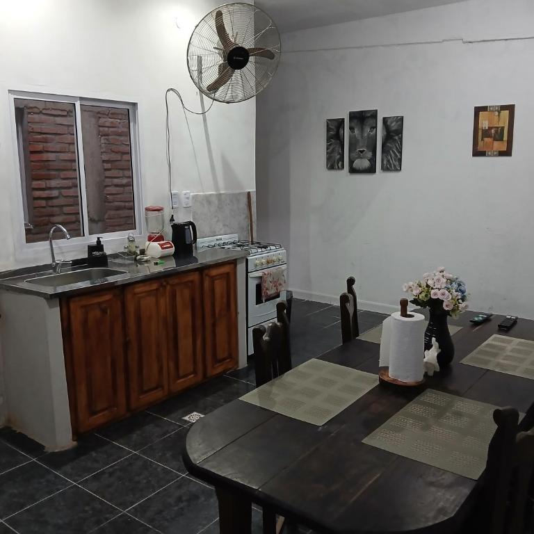 Amplio departamento zona céntrica - Apartamento de 1 dormitorio - 2