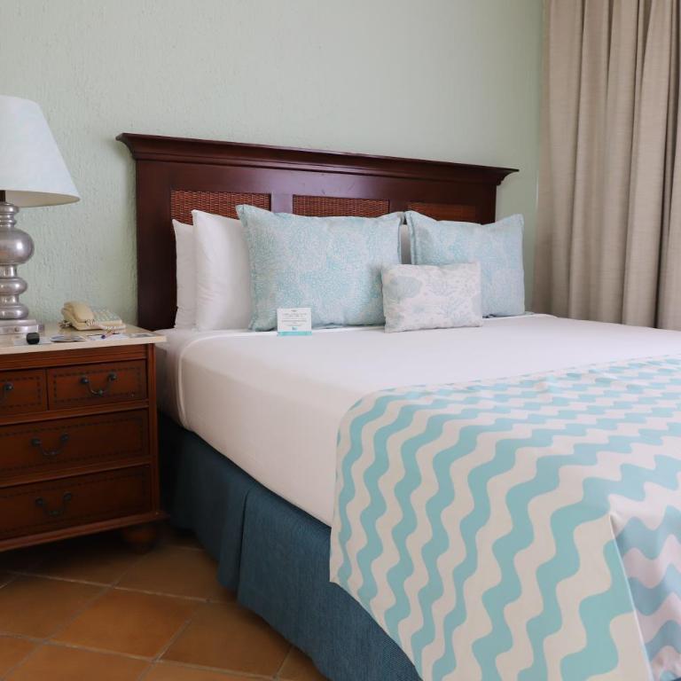 Pierre Mundo Imperial Riviera Diamante Acapulco - Alojamiento Elite con cama extragrande y vistas al jardín - 5