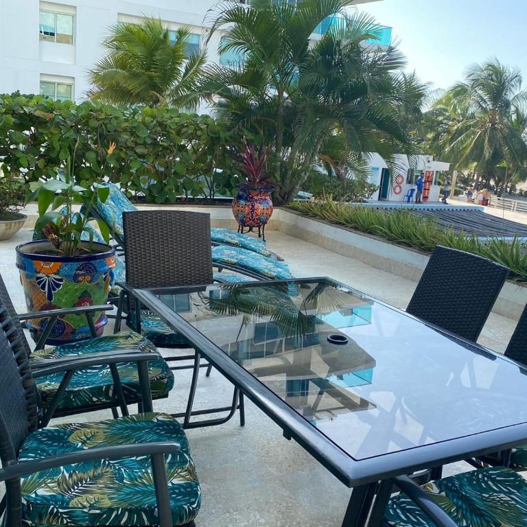 Apto Terraza del Mar Cartagena - Three-Bedroom Apartment with Water View - 9