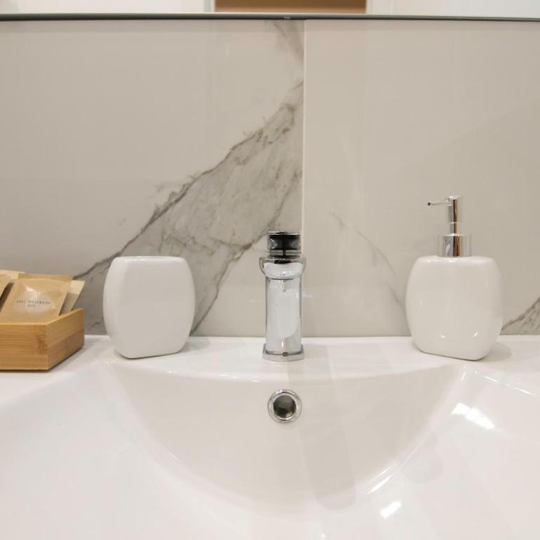 Villareale47 Luxury Suites & Rooms - Camera Matrimoniale Deluxe - 13