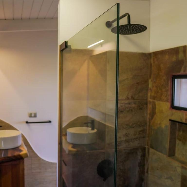 Te Manu Lodge - Two-Bedroom House - 12