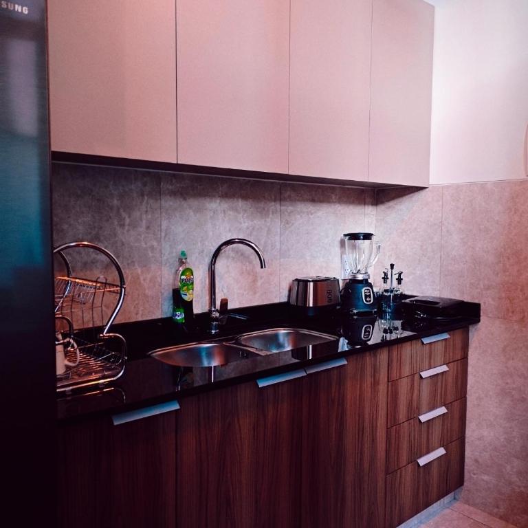 Excellent apartment with an unbeatable location - Three-Bedroom Apartment - 10