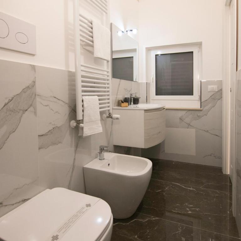 Villareale47 Luxury Suites & Rooms - Camera Matrimoniale con Bagno Privato - 7